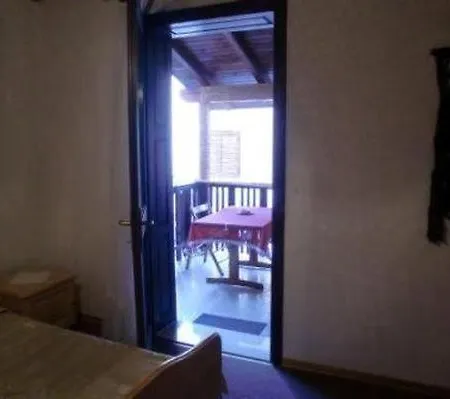 Lägenhet In Novigrad Mit Schoener Terrasse